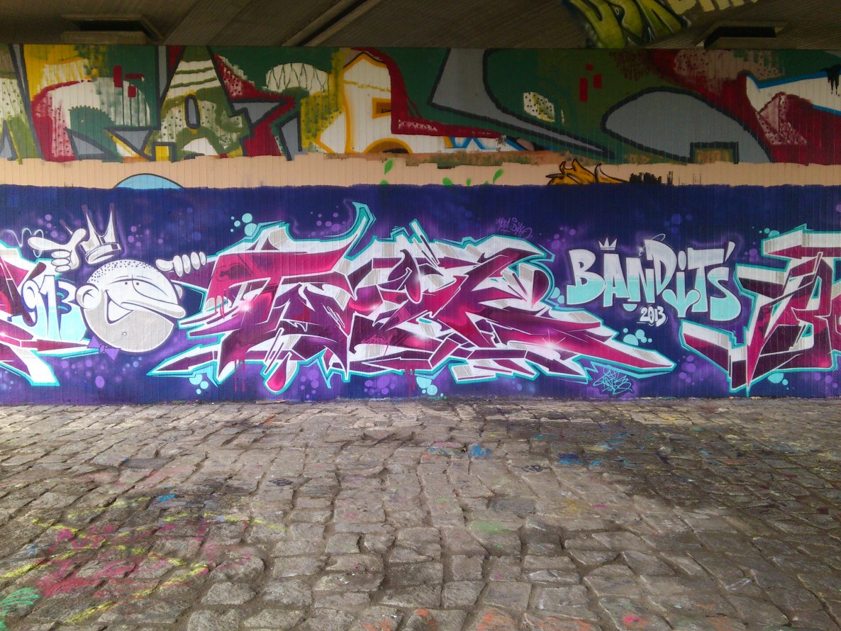 Graffiti Wall in Dresden - Photo by hanswurst