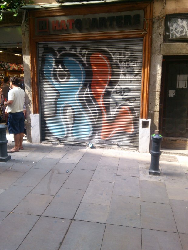 Graffiti Bombing in Barcelona - Photo by hanswurst