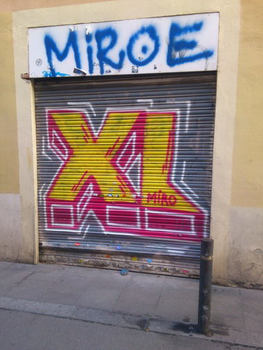 Graffiti Bombing in Barcelona - Photo by hanswurst
