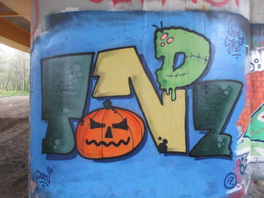 Graffiti Wall - Photo by hanzo122 - T.O.N.D.Z. (2017)