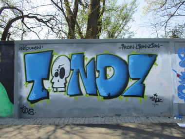 Graffiti Wall in Polska - Photo by hanzo122 - iron, lion, zion (2018)