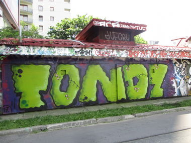 Graffiti Wall - Photo by hanzo122 - Tondz (2017)