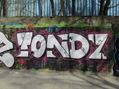 Graffiti Wall in Warsaw - Photo by hanzo122 - TONDZ, NonStop. (2016)