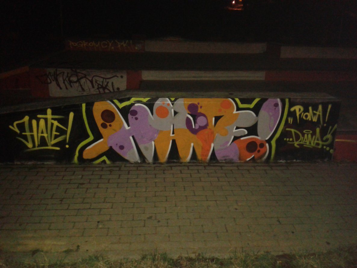 Graffiti Wall - Photo by hatenwd (2014)