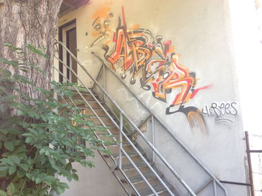 Graffiti Wall in Beneov - Photo by haudiesauraus - aber