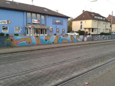 Graffiti Bombing - Photo by haze13 - Juhu