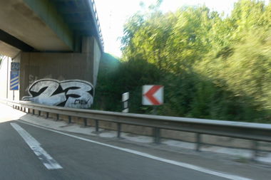 Graffiti Bombing - Photo by haze13 - 23