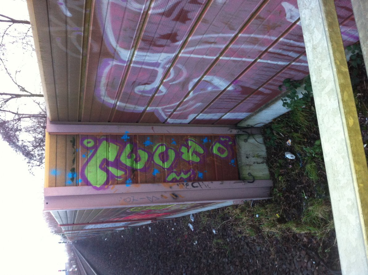 Graffiti Wall - Photo by haze13 - Techo