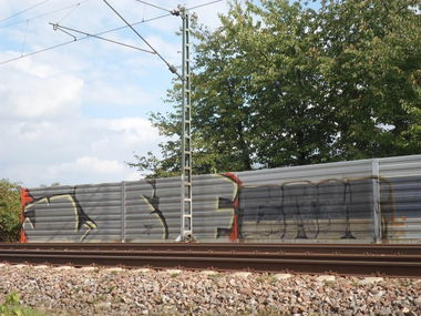 Graffiti Wall - Photo by haze13 - Isf