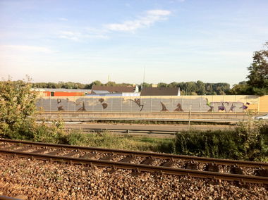 Graffiti Wall - Photo by haze13 - Kbm, tvz (2011)