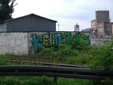 Graffiti Wall - Photo by haze13 - Kelo, nois