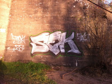 Graffiti Wall - Photo by haze13 - Sek (2012)