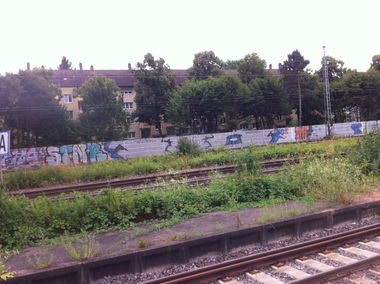 Graffiti Wall - Photo by haze13 - Stnr, 180