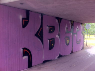 Graffiti Wall - Photo by haze13 - Kb63