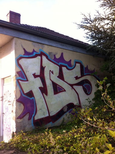 Graffiti Wall - Photo by haze13 - Fbs