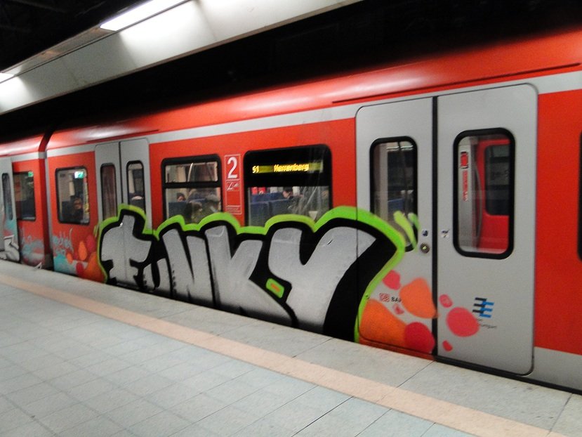 Graffiti Train - Photo by haze13 - Funky