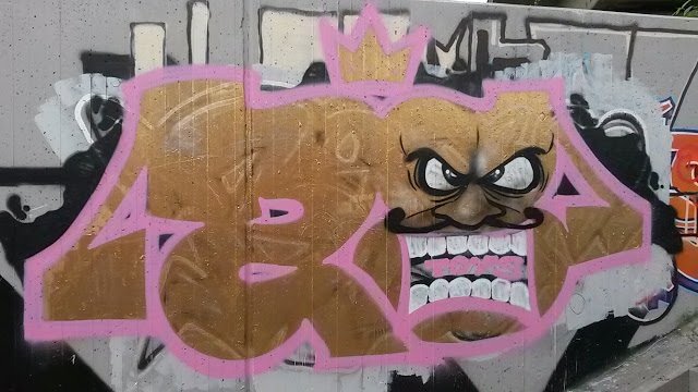 Graffiti Wall - Photo by haze13 - 28 (2014)