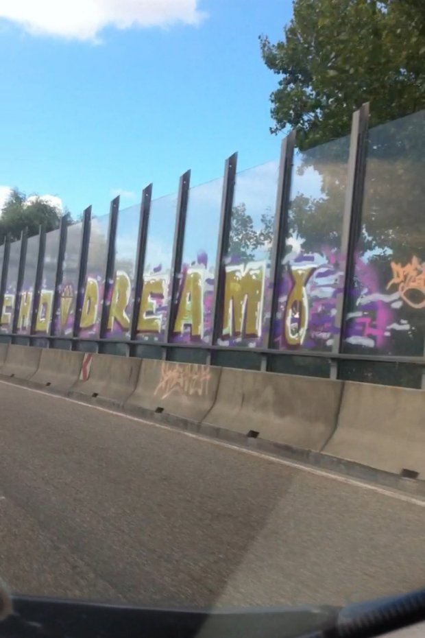 Graffiti Wall - Photo by haze13 - Dream (2014)