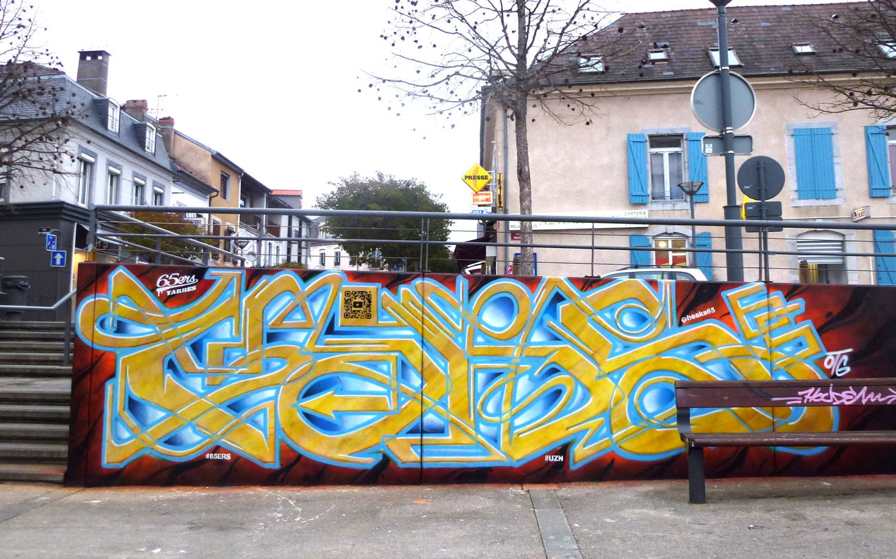 Graffiti Wall - Photo by heaks65 - HIKS, 65ERS, heaks65 (2019)