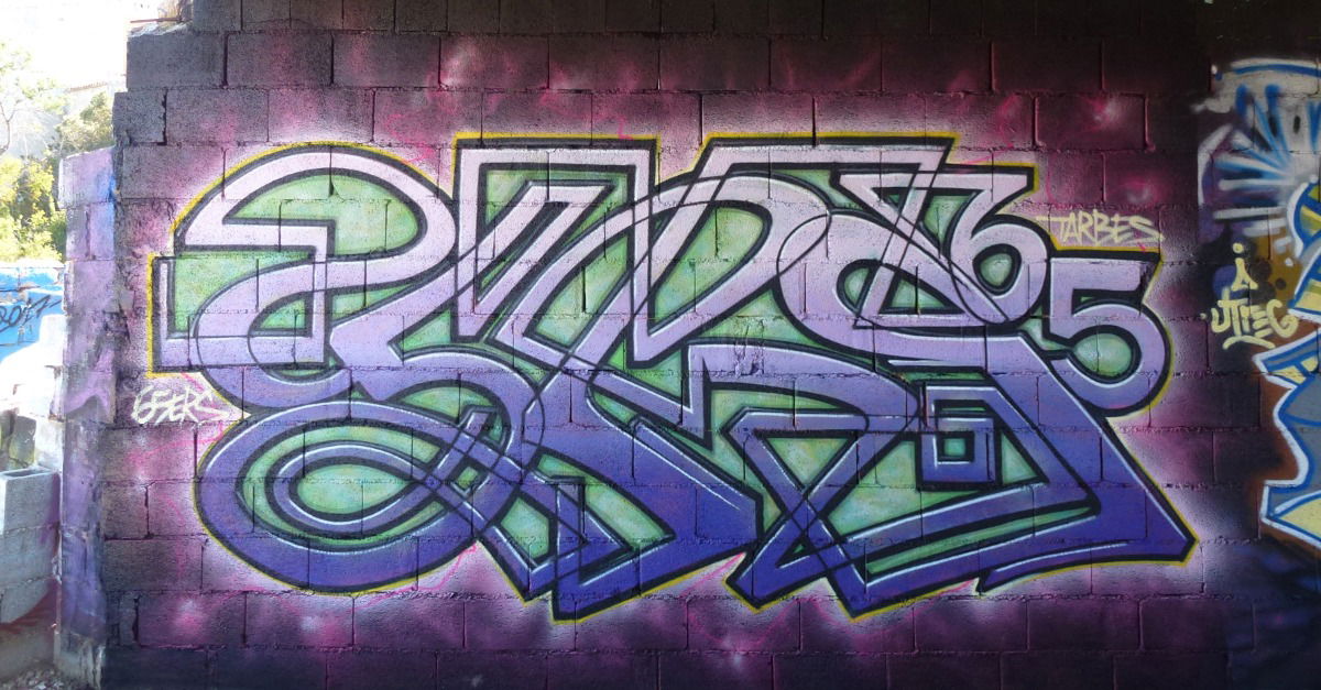 Graffiti Wall in Denia - Photo by heaks65 - Denia, yks, wildstyle (2017)