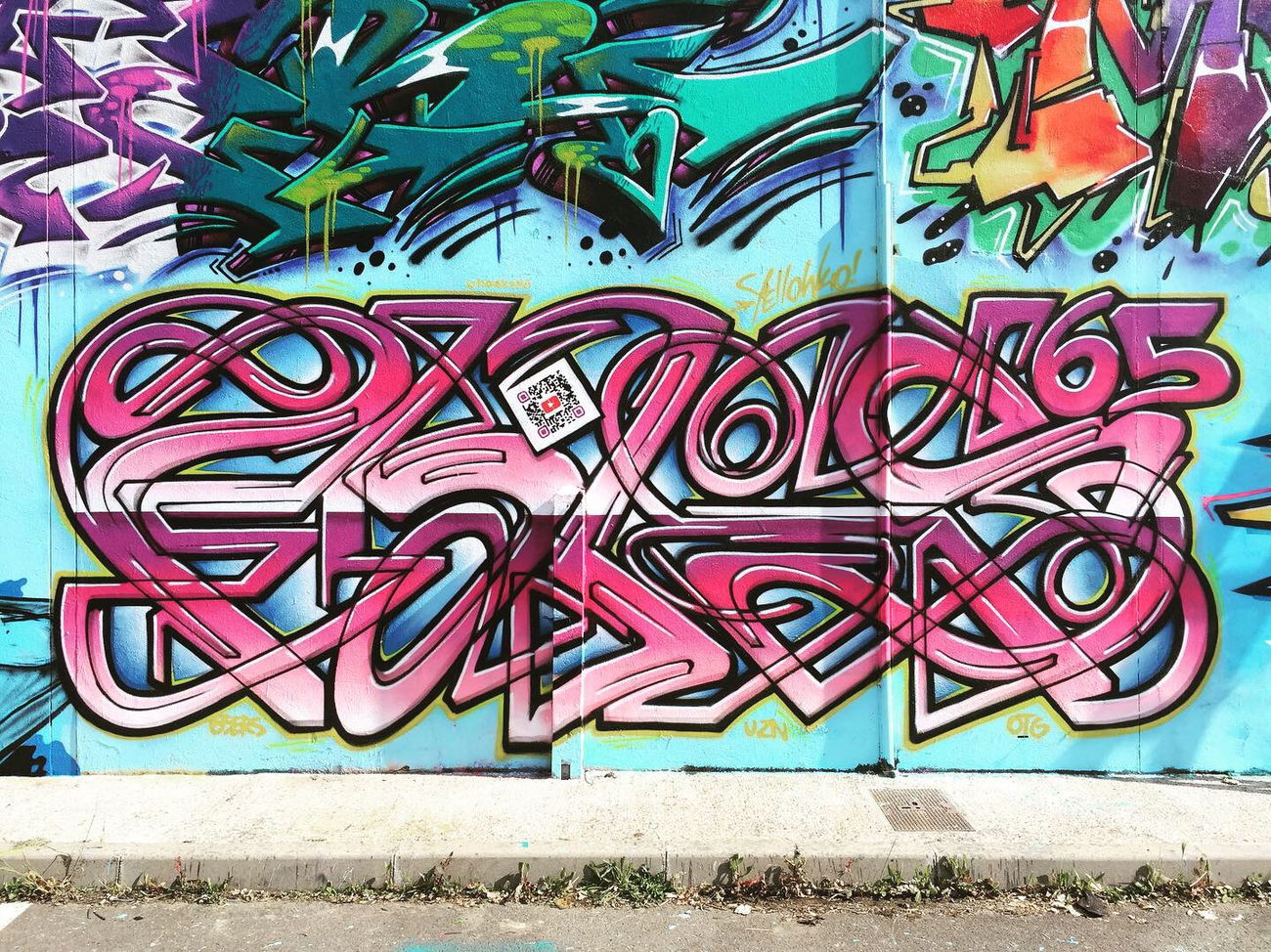 Graffiti Wall in Toulouse - Photo by heaks65 - heaks65, 65ERS, UZN (2019)