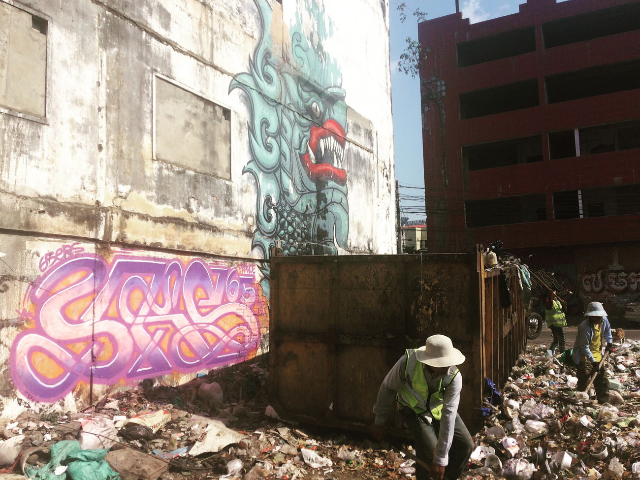 Graffiti Wall in Cambodge - Photo by heaks65 - heaks65, yks, 65ERS (2019)