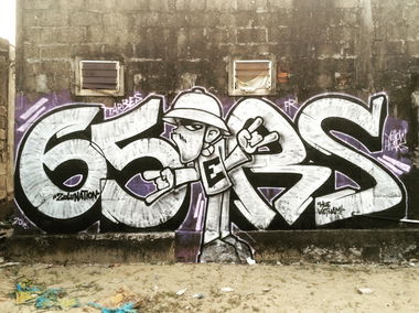 Graffiti Wall in Hué - Photo by heaks65 - 65ERS, ZuluNation, heaks65 (2018)
