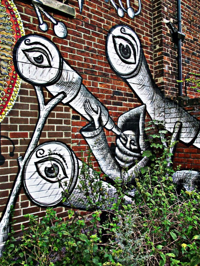 Graffiti Street Art in Sheffield - Photo by hedley