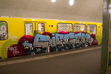 Graffiti Train - Photo by heisenberch - sieger, hacf, ltn