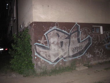 Graffiti Wall - Photo by hejkumkejkum - BI