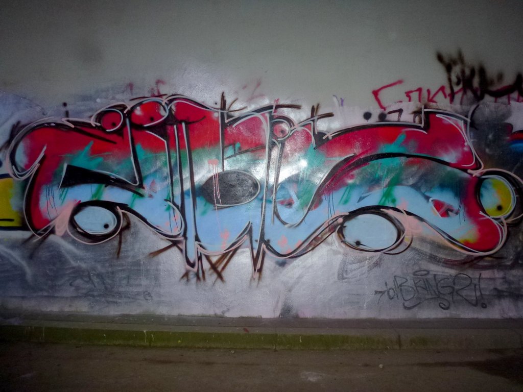 Graffiti Wall - Photo by hejkumkejkum - ciluz (2014)