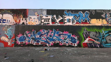 Graffiti Wall - Photo by heks - heks (2014)