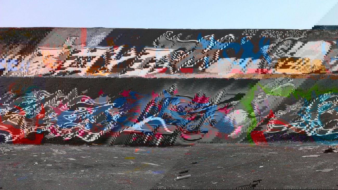 Graffiti Wall - Photo by heks - heks (2014)