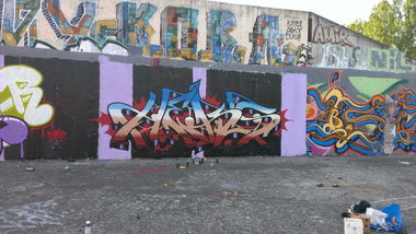 Graffiti Wall - Photo by heks - heks (2014)