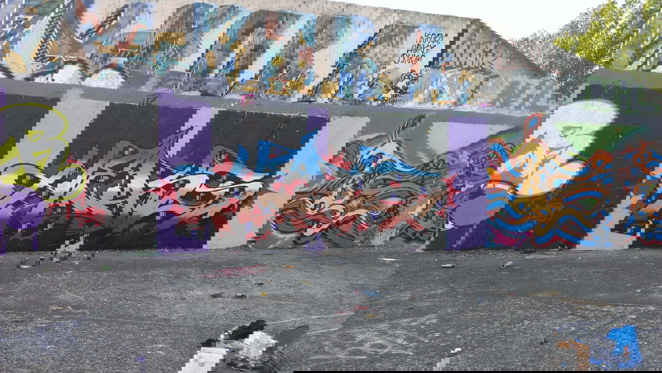 Graffiti Wall - Photo by heks - heks (2014)