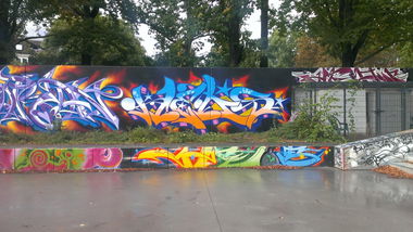 Graffiti Wall - Photo by heks