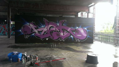 Graffiti Wall in Berlin - Photo by heks - heks (2014)