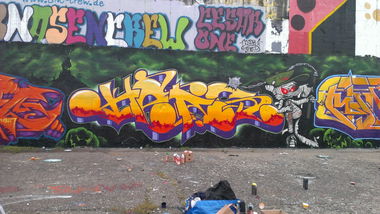 Graffiti Wall - Photo by heks - heks (2014)