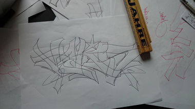 Graffiti Sketch - Photo by heks - heks