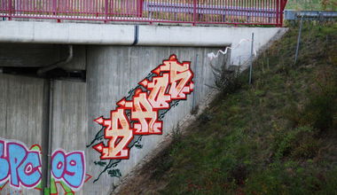 Graffiti Bombing in Leipzig - Photo by hermanos