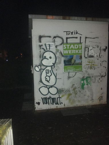 Graffiti Street Art - Photo by herminee