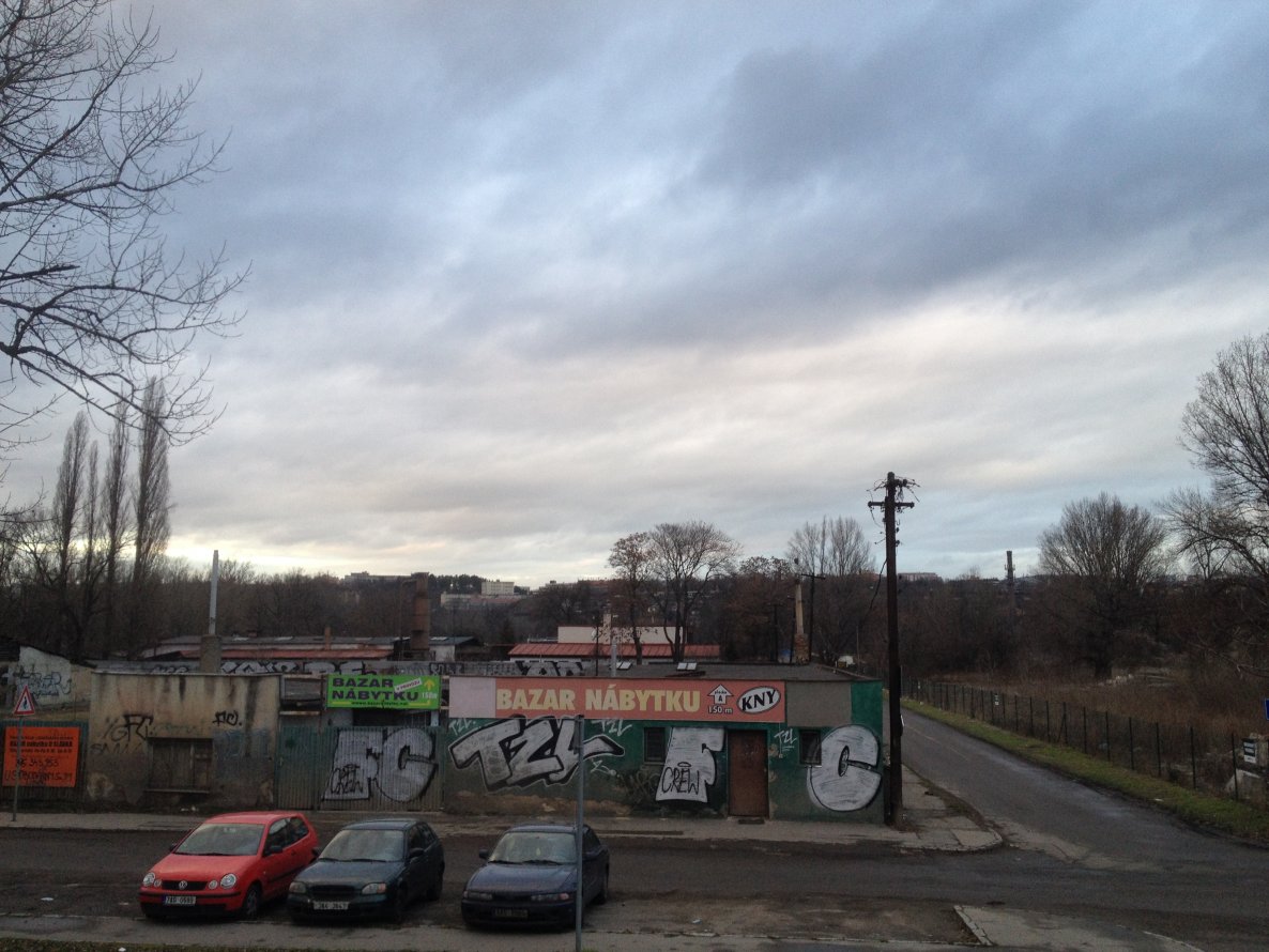 Graffiti Bombing in Prague - Photo by hi94 - crew, crew (2013)