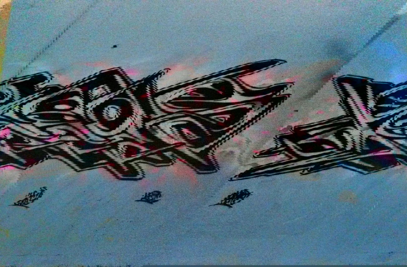 Graffiti Wall - Photo by highbutskilled (2013)