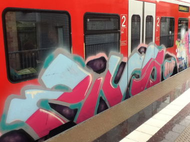 Graffiti Train - Photo by hitparade - zug, onf, tfn (2014)