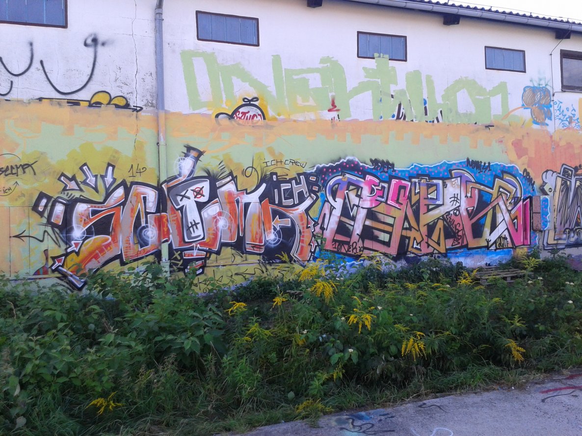 Graffiti Wall - Photo by honigfresser - SECMA, ONER (2014)