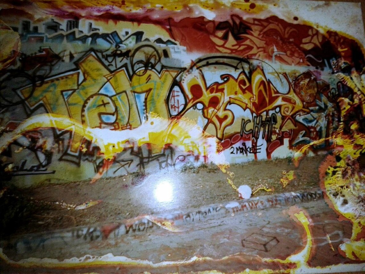 Graffiti Wall - Photo by honigfresser - TIER, POWER, Rie