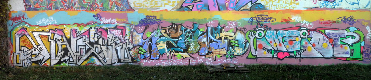 Graffiti Wall - Photo by honigfresser - noveda, oner, secma (2014)