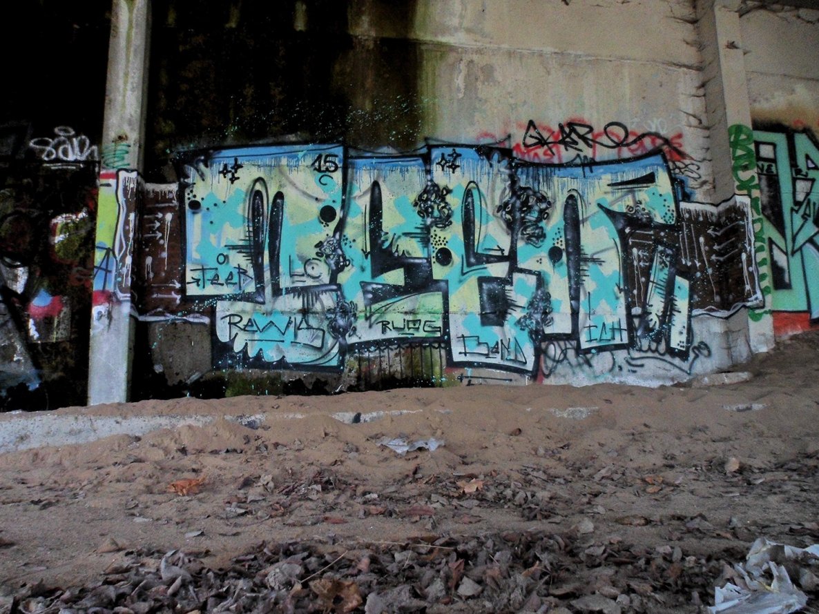 Graffiti Wall - Photo by honigfresser - teer (2015)