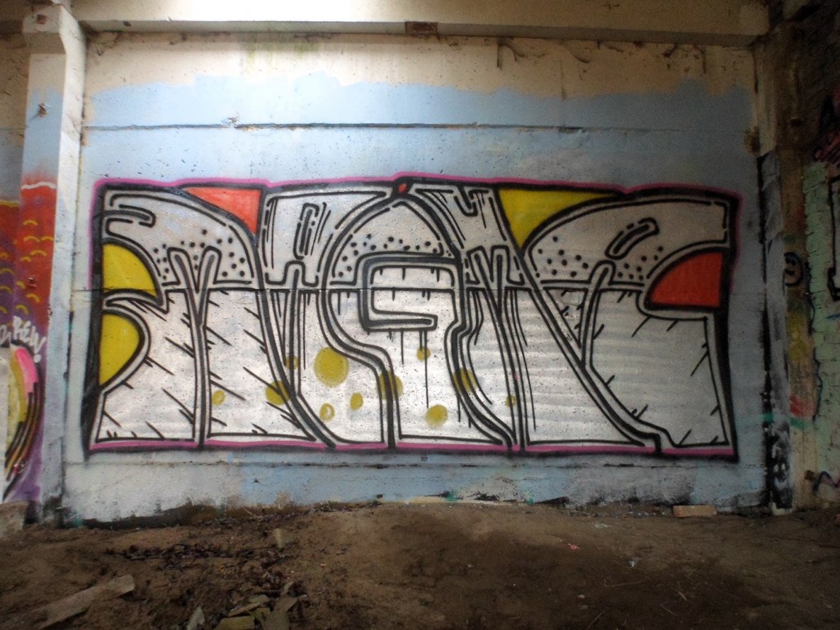 Graffiti Wall - Photo by honigfresser - magma (2015)