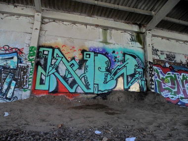 Graffiti Wall - Photo by honigfresser